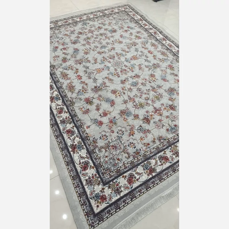فرش ماشینی کاشان500شانه بی سی اف9متری طرح گیلدا نقره ای(باارسال رایگان)