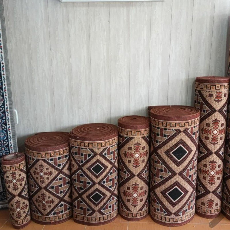 کناره گلیم ماشینی کاشان طرح حصیری سایزدلخواه مشتری4،52در1،20(هزینه ارسال باخریداروپس کرایه میباشد)