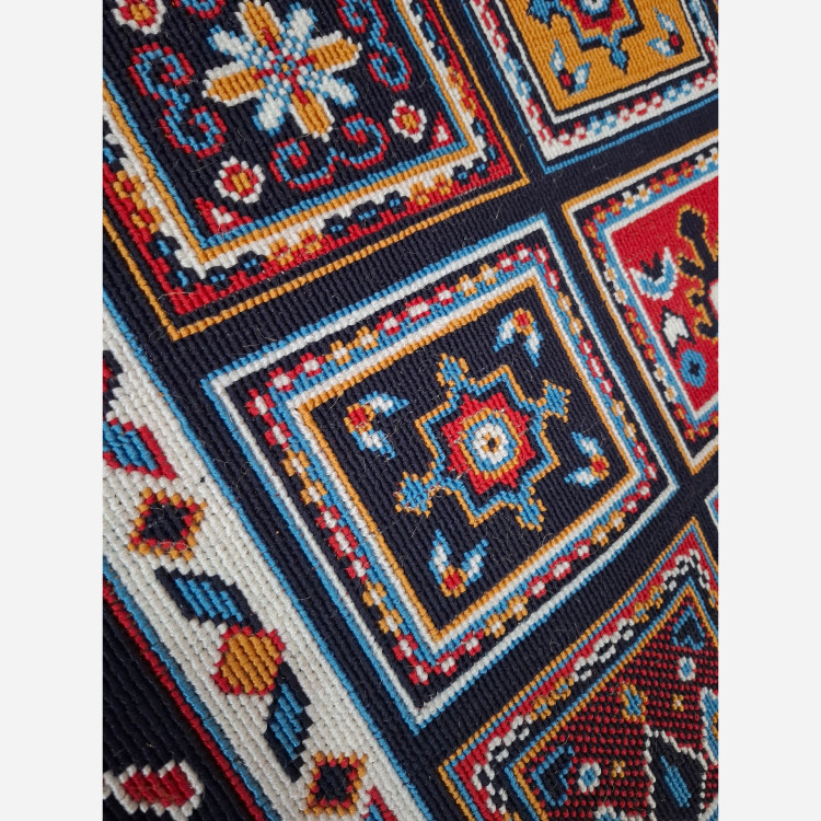گلیم ماشینی کاشان کناره طرح کژال سرمه ای سایز2در1متر(هزینه ارسال باخریداروپس کرایه میباشد)